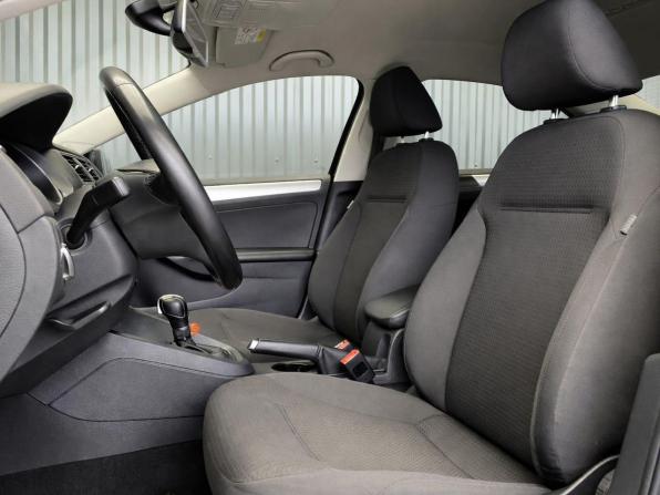 Volkswagen Jetta VI Рестайлинг с пробегом 2015 года, цена 1 287 000 рублей, 115685 км, седан, Автокод Объявления