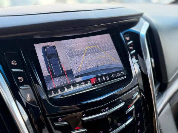 Cadillac Escalade IV с пробегом 2015 года, цена 3 500 000 рублей, 162800 км, внедорожник, Автокод Объявления