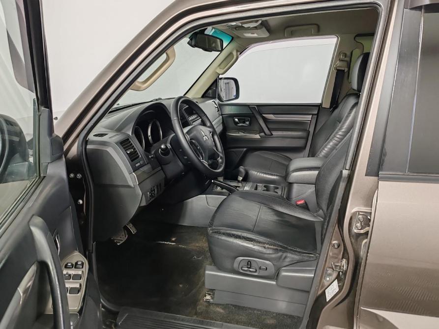 Mitsubishi Pajero IV Рестайлинг 1 Москва  - изображение 16