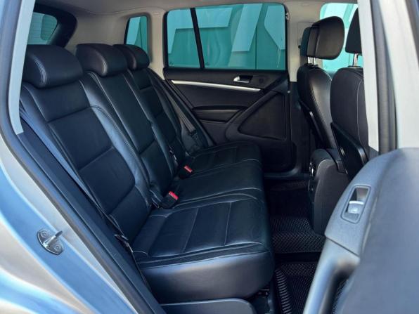 Volkswagen Tiguan I Рестайлинг с пробегом 2011 года, цена 1 599 000 рублей, 144679 км, внедорожник, Автокод Объявления