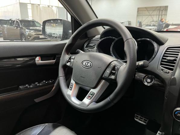 Kia Sorento II с пробегом 2011 года, цена 1 390 000 рублей, 219200 км, внедорожник, Автокод Объявления