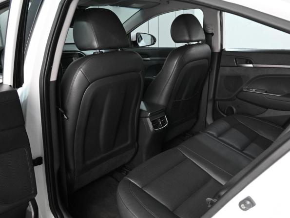 Hyundai Elantra VI (AD) с пробегом 2016 года, цена 1 619 000 рублей, 139522 км, седан, Автокод Объявления