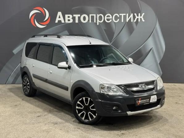 Lada (ВАЗ) Largus I с пробегом 2018 года, цена 820 000 рублей, 144198 км, универсал, Автокод Объявления