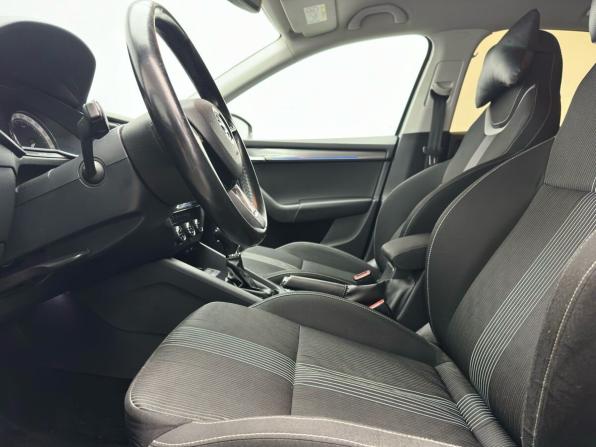 Skoda Octavia III (A7) Рестайлинг с пробегом 2017 года, цена 1 815 000 рублей, 262951 км, лифтбек, Автокод Объявления