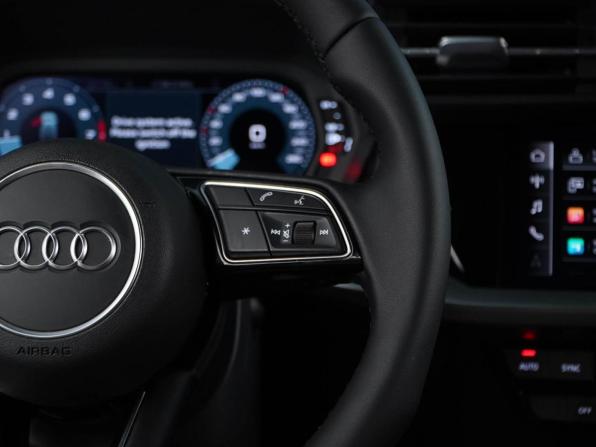 Audi A3 IV (8Y) с пробегом 2021 года, цена 2 618 444 рубля, 88226 км, хэтчбек, Автокод Объявления