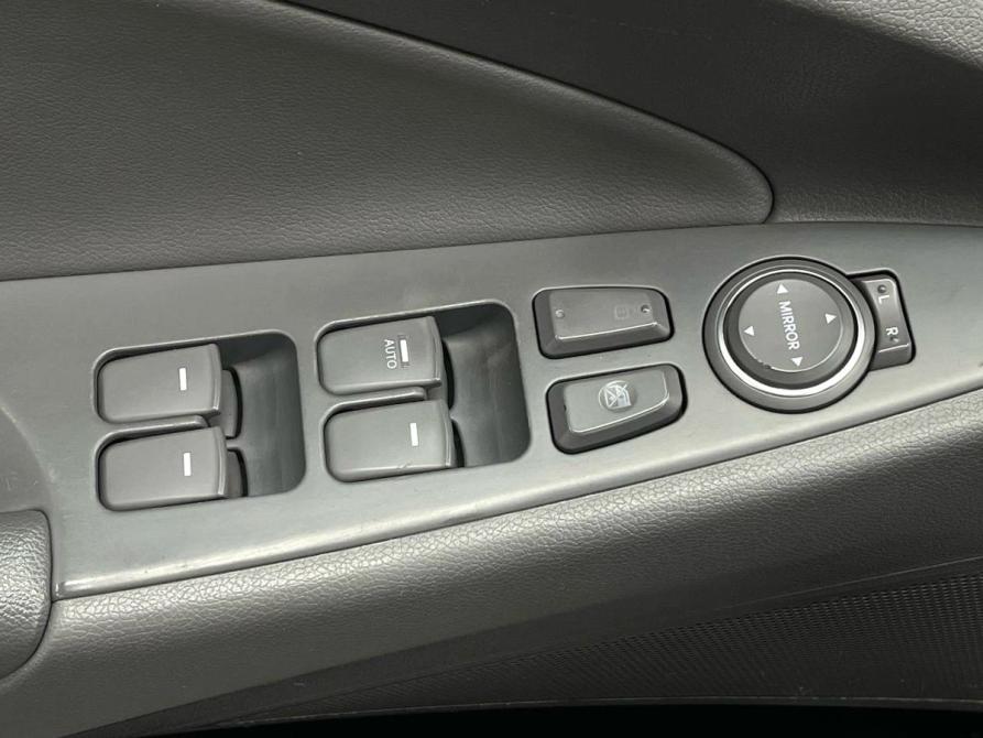 Hyundai Sonata VI (YF) Ростов-на-Дону  - изображение 17
