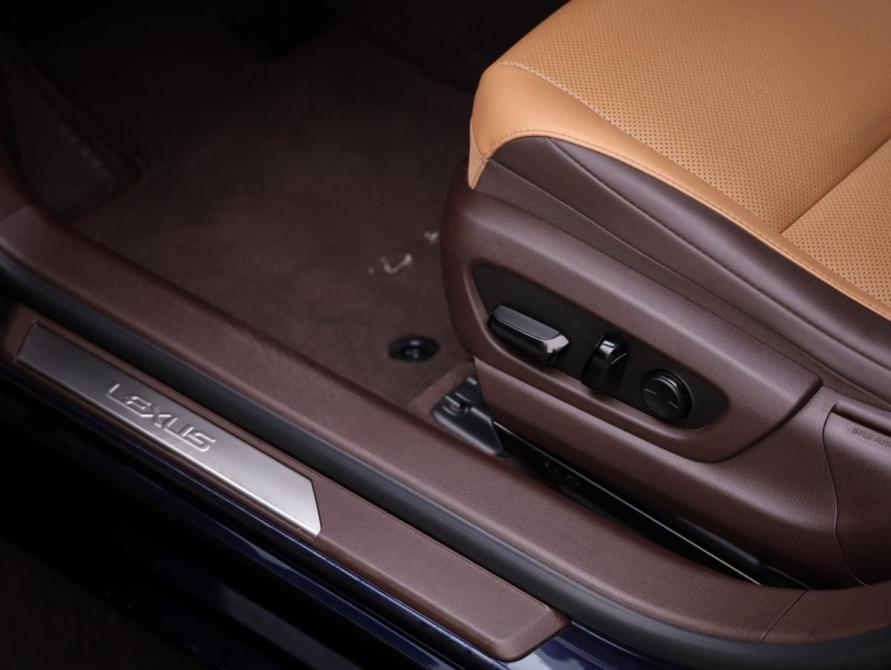Lexus ES VII Санкт-Петербург  - изображение 26