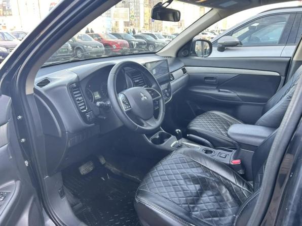 Mitsubishi Outlander III с пробегом 2012 года, цена 900 000 рублей, 287389 км, внедорожник, Автокод Объявления