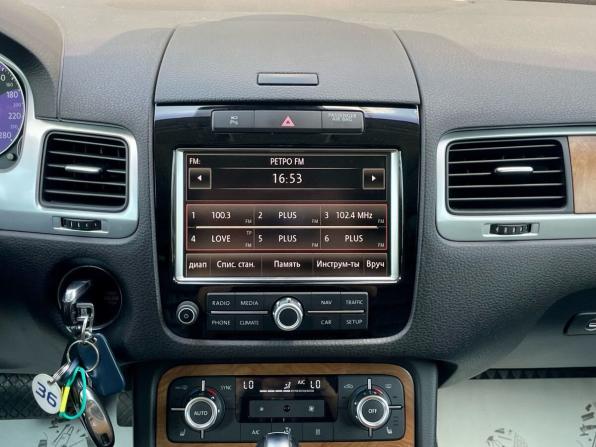 Volkswagen Touareg II с пробегом 2014 года, цена 2 399 000 рублей, 220900 км, внедорожник, Автокод Объявления