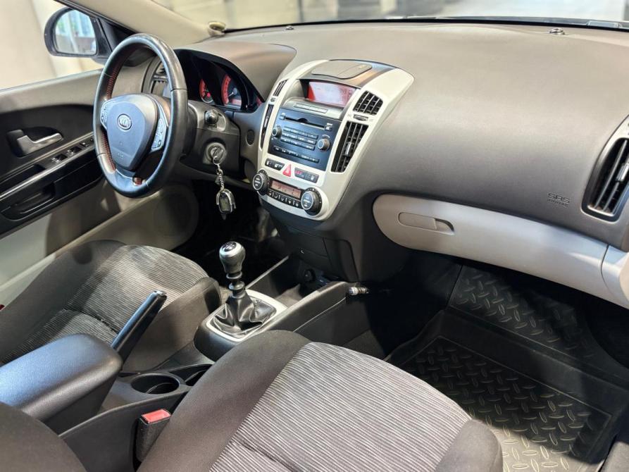 Kia Ceed I Челябинск  - изображение 19