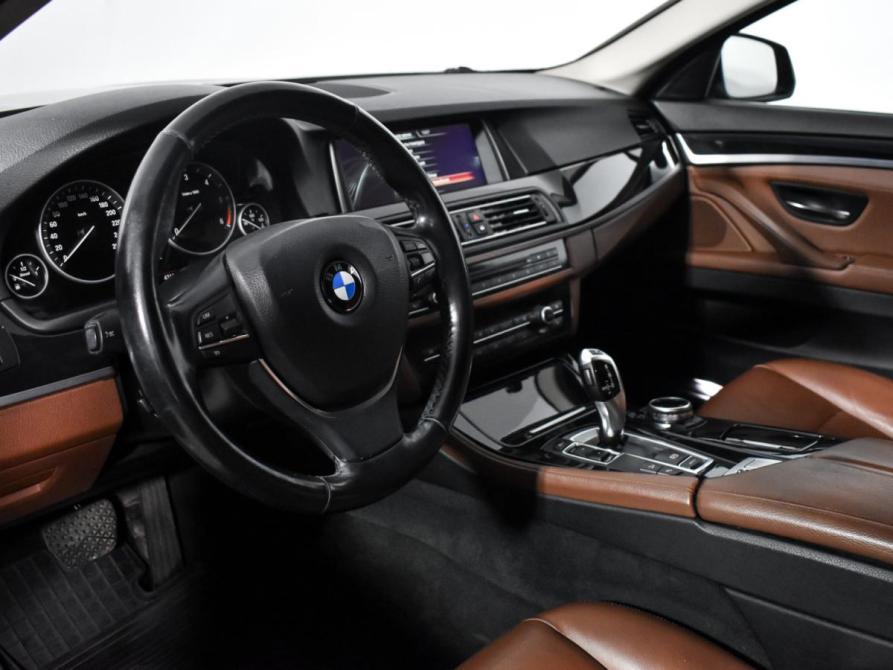 BMW 5 серии VI (F10/F11/F07) Рестайлинг Санкт-Петербург  - изображение 9