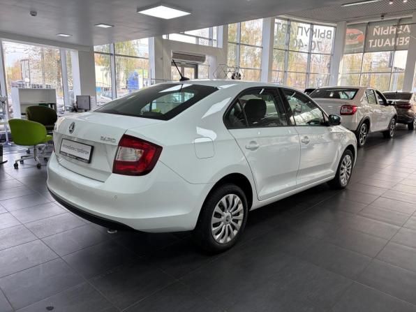 Skoda Rapid I Рестайлинг с пробегом 2019 года, цена 1 448 000 рублей, 75459 км, лифтбек, Автокод Объявления