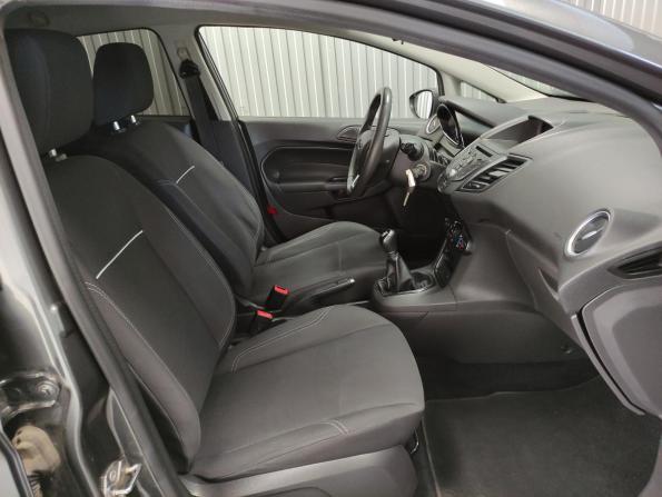 Ford Fiesta Mk6 Рестайлинг с пробегом 2018 года, цена 900 000 рублей, 140000 км, хэтчбек, Автокод Объявления