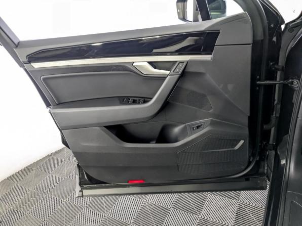 Volkswagen Touareg III с пробегом 2019 года, цена 5 205 000 рублей, 37555 км, внедорожник, Автокод Объявления