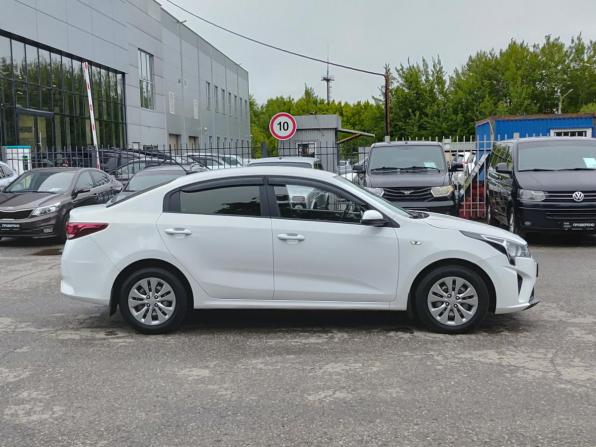 Kia Rio IV Рестайлинг с пробегом 2021 года, цена 1 520 000 рублей, 85344 км, седан, Автокод Объявления