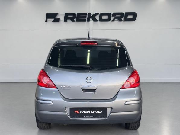 Nissan Tiida I Рестайлинг с пробегом 2013 года, цена 779 000 рублей, 216374 км, хэтчбек, Автокод Объявления