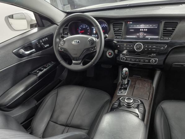Kia Quoris I с пробегом 2013 года, цена 1 279 000 рублей, 167122 км, седан, Автокод Объявления