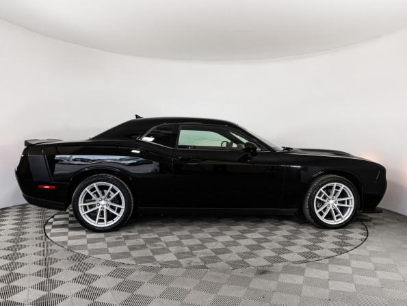 Dodge Challenger III Рестайлинг 2 с пробегом 2020 года, цена 3 685 000 рублей, 45176 км, купе, Автокод Объявления