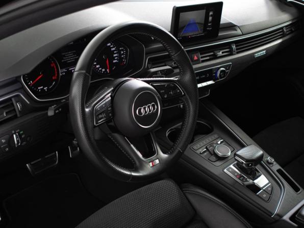 Audi A4 V (B9) с пробегом 2018 года, цена 3 517 000 рублей, 72000 км, седан, Автокод Объявления