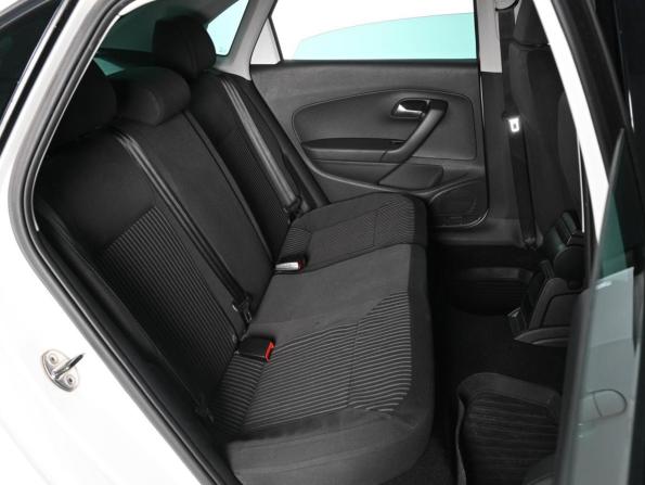 Volkswagen Polo V Рестайлинг с пробегом 2019 года, цена 1 319 000 рублей, 115083 км, седан, Автокод Объявления
