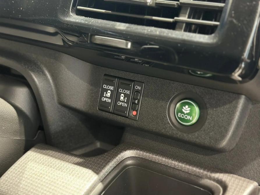 Honda Stepwgn V Новосибирск  - изображение 14