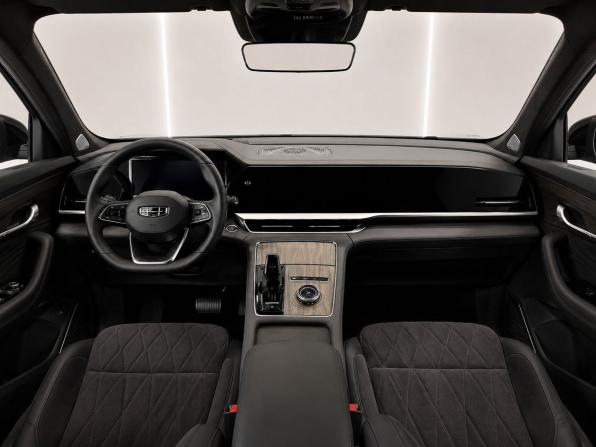 Geely Monjaro I с пробегом 2025 года, цена 4 350 000 рублей, 1600 км, внедорожник, Автокод Объявления