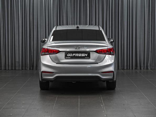 Hyundai Solaris II с пробегом 2018 года, цена 1 250 111 рублей, 268385 км, седан, Автокод Объявления
