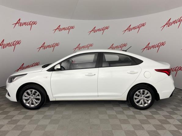 Hyundai Solaris II с пробегом 2017 года, цена 1 160 000 рублей, 147431 км, седан, Автокод Объявления