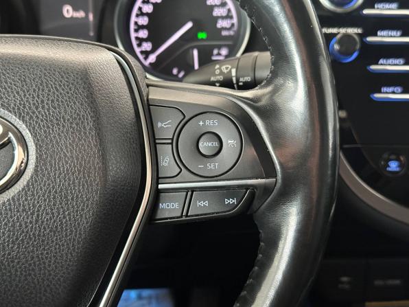 Toyota Camry VIII (XV70) с пробегом 2019 года, цена 2 397 000 рублей, 184512 км, седан, Автокод Объявления