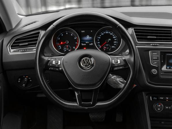 Volkswagen Tiguan II с пробегом 2017 года, цена 2 580 000 рублей, 103752 км, внедорожник, Автокод Объявления