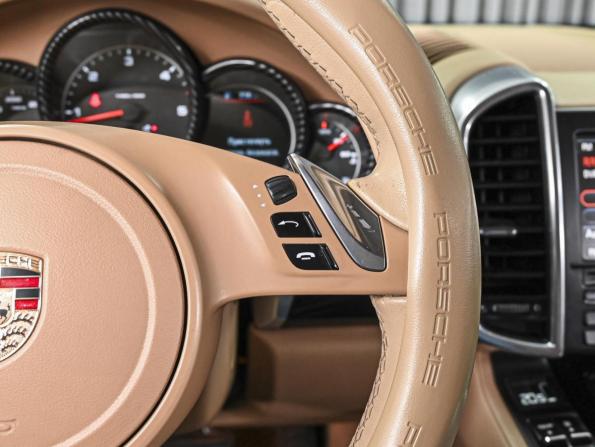 Porsche Cayenne II (958) с пробегом 2014 года, цена 2 575 111 рублей, 236848 км, внедорожник, Автокод Объявления