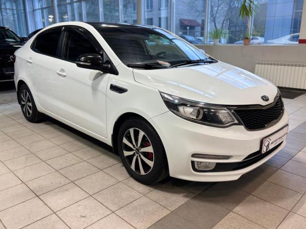 Kia Rio III Рестайлинг с пробегом 2017 года, цена 1 199 000 рублей, 108106 км, седан, Автокод Объявления