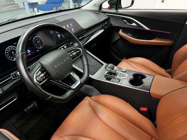 Omoda C5 I с пробегом 2023 года, цена 1 850 000 рублей, 52211 км, внедорожник, Автокод Объявления