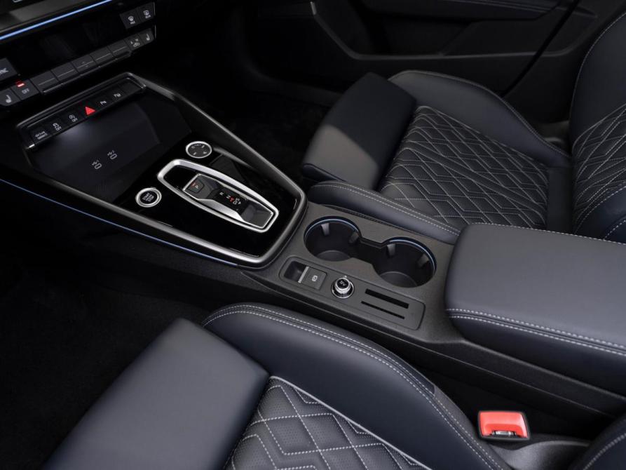 Audi A3 IV (8Y) Рестайлинг Москва  - изображение 17