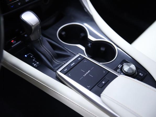 Lexus RX IV Рестайлинг с пробегом 2020 года, цена 5 450 000 рублей, 67208 км, внедорожник, Автокод Объявления