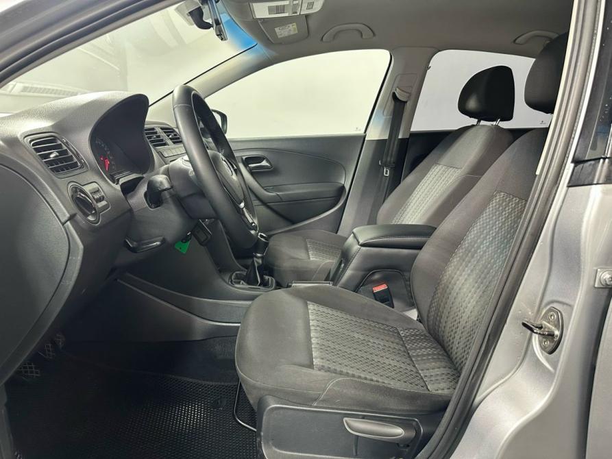 Volkswagen Polo V Рестайлинг Пермь  - изображение 16