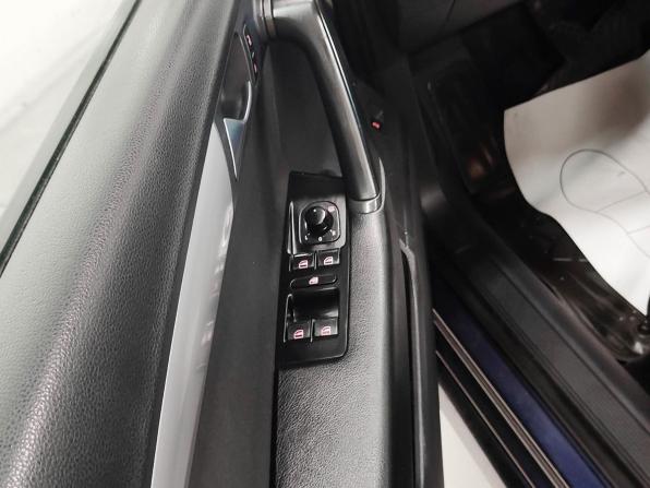 Volkswagen Passat B7 с пробегом 2012 года, цена 870 000 рублей, 128934 км, седан, Автокод Объявления