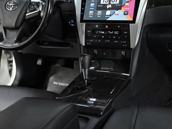 Toyota Camry VII (XV50) Рестайлинг с пробегом 2015 года, цена 1 649 000 рублей, 189000 км, седан, Автокод Объявления
