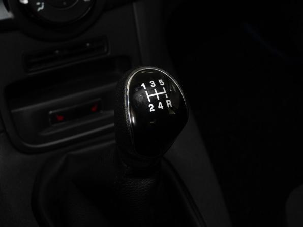 Ford Fiesta Mk6 Рестайлинг с пробегом 2016 года, цена 870 000 рублей, 86596 км, седан, Автокод Объявления