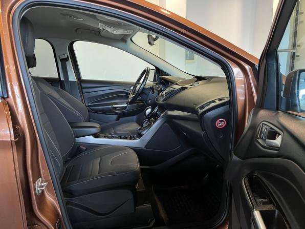 Ford Kuga II с пробегом 2016 года, цена 1 695 000 рублей, 96879 км, внедорожник, Автокод Объявления