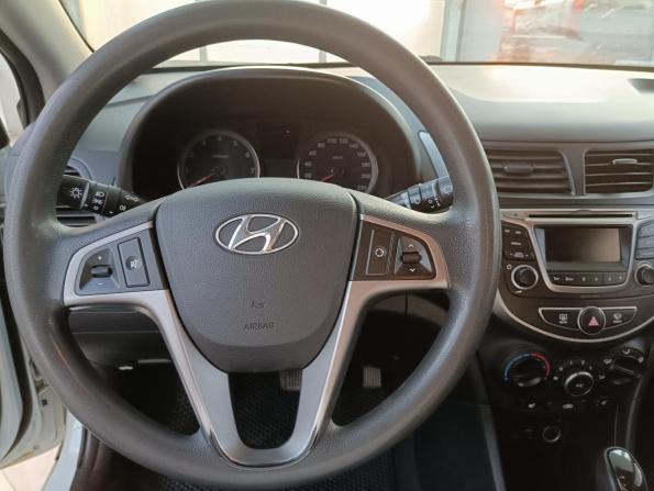Hyundai Solaris I Рестайлинг с пробегом 2014 года, цена 937 000 рублей, 196550 км, седан, Автокод Объявления