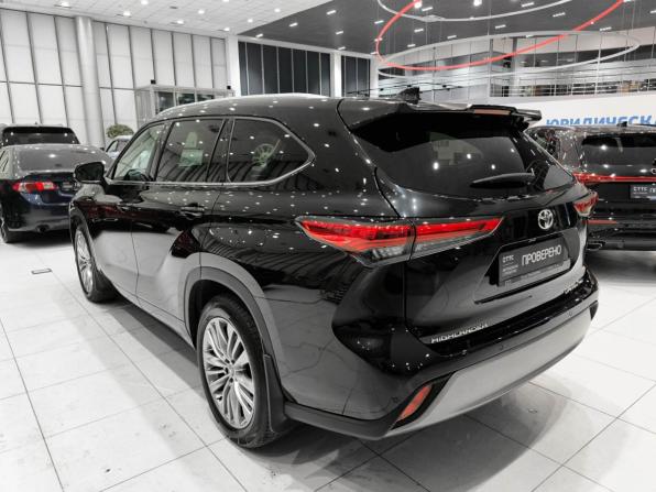 Toyota Highlander IV (XU70) с пробегом 2024 года, цена 5 050 000 рублей, 61621 км, внедорожник, Автокод Объявления