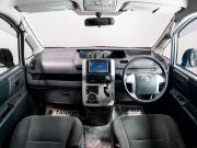 Toyota Voxy II (R70) Рестайлинг Чита  - изображение 26