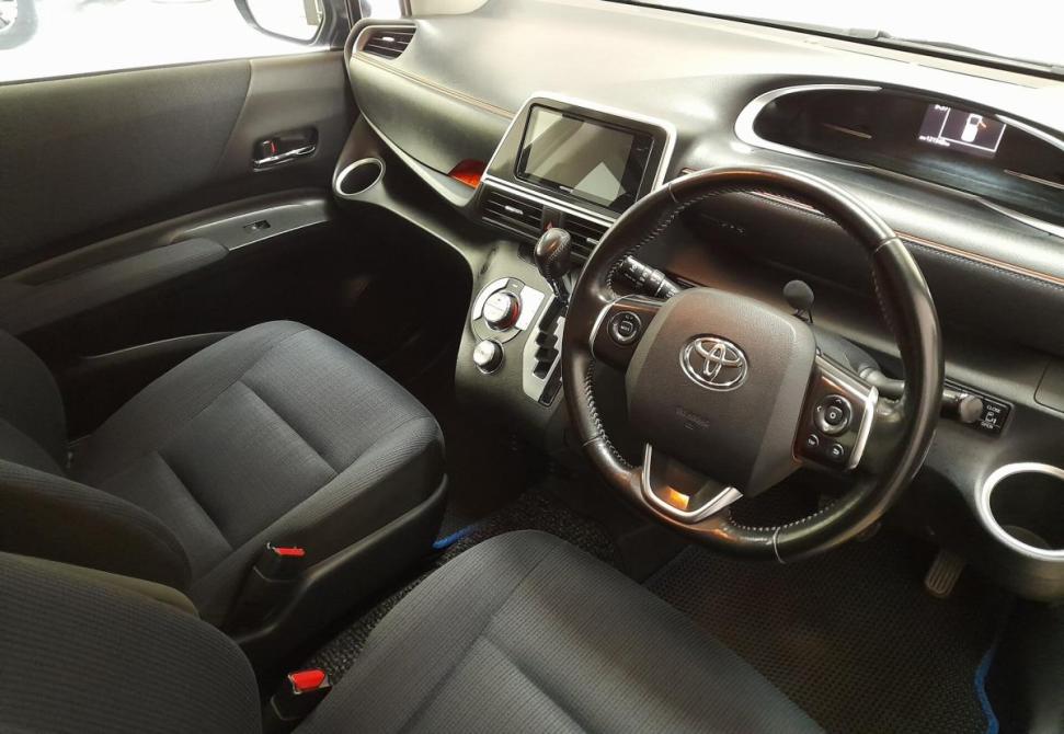 Toyota Sienta II Новокузнецк  - изображение 11