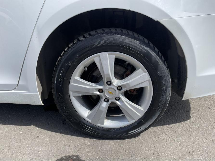 Chevrolet Cruze I Рестайлинг Москва  - изображение 12