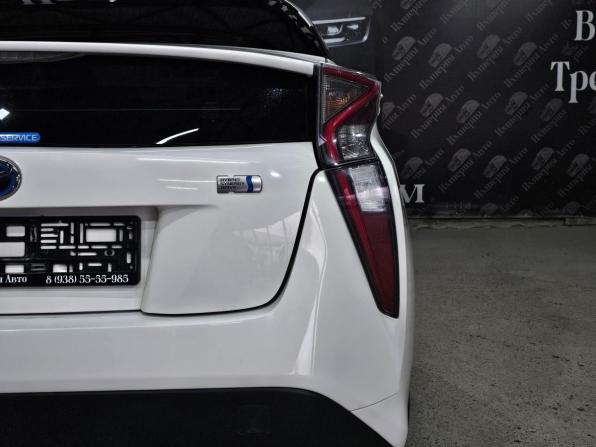Toyota Prius IV (XW50) с пробегом 2016 года, цена 1 800 000 рублей, 171800 км, лифтбек, Автокод Объявления