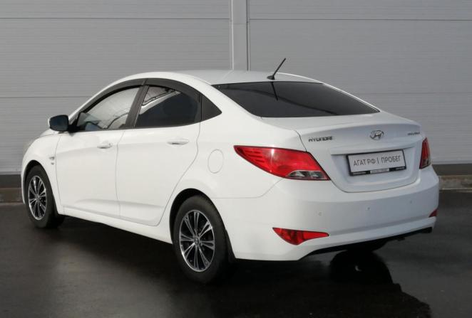 Hyundai Solaris I Рестайлинг с пробегом 2015 года, цена 1 058 400 рублей, 112128 км, седан, Автокод Объявления