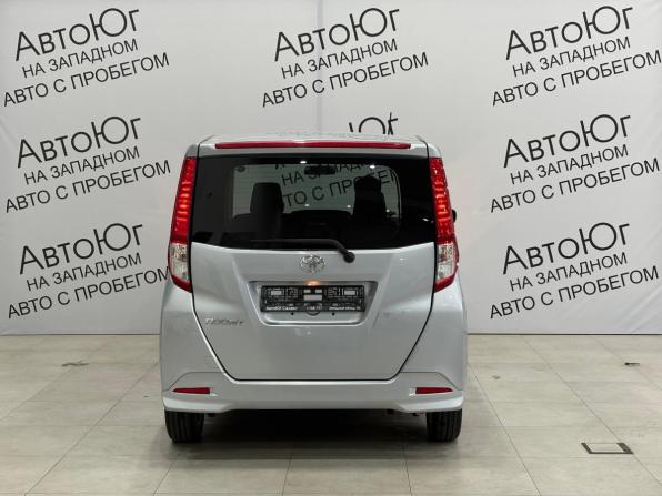 Toyota Roomy I с пробегом 2016 года, цена 850 000 рублей, 85200 км, минивэн, Автокод Объявления