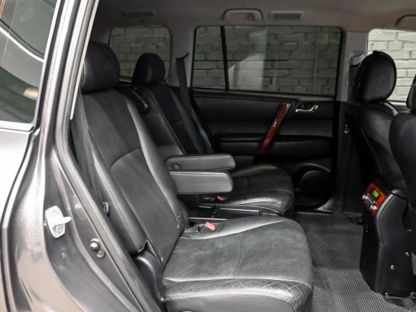 Toyota Highlander II (XU40) Рестайлинг с пробегом 2011 года, цена 1 770 000 рублей, 235118 км, внедорожник, Автокод Объявления