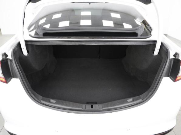 Ford Mondeo V с пробегом 2018 года, цена 1 149 000 рублей, 89160 км, седан, Автокод Объявления